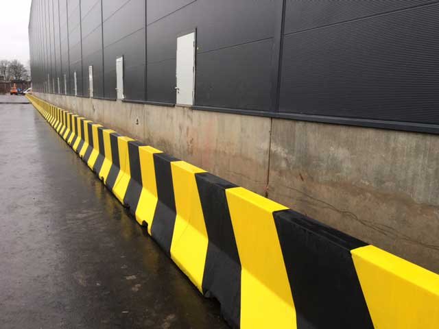 Jersey Barriers — Elite Precast Concrete