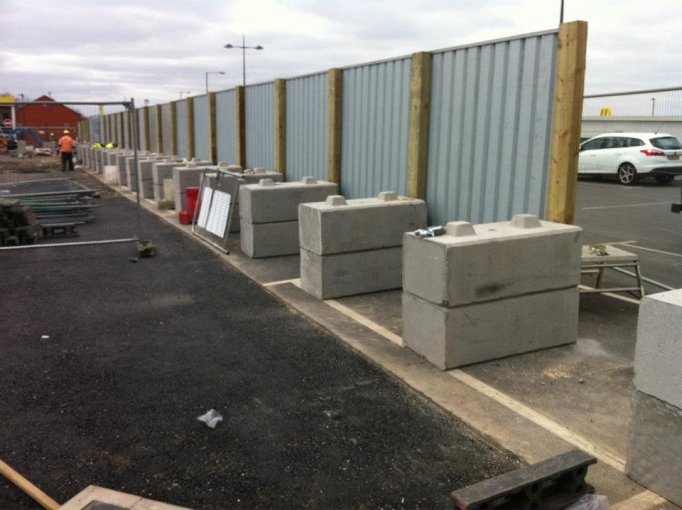 No Dig Fence Hoarding — Elite Precast Concrete