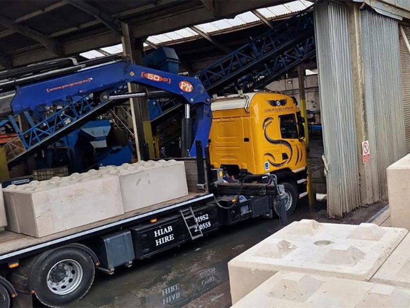 Offloading — Elite Precast Concrete