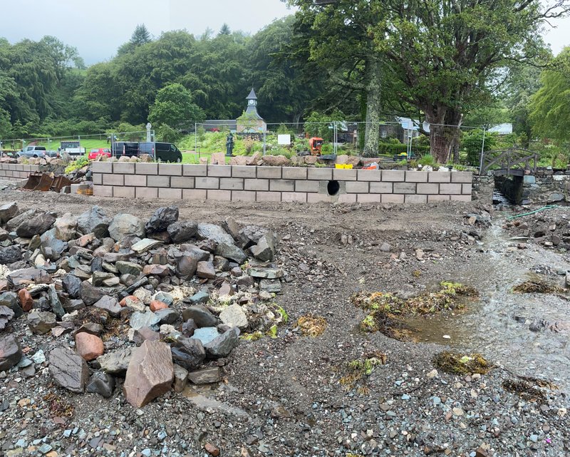 Retainer Rock — Elite Precast Concrete