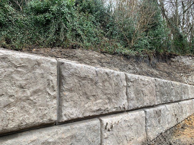 Vee Rock Walling — Elite Precast Concrete