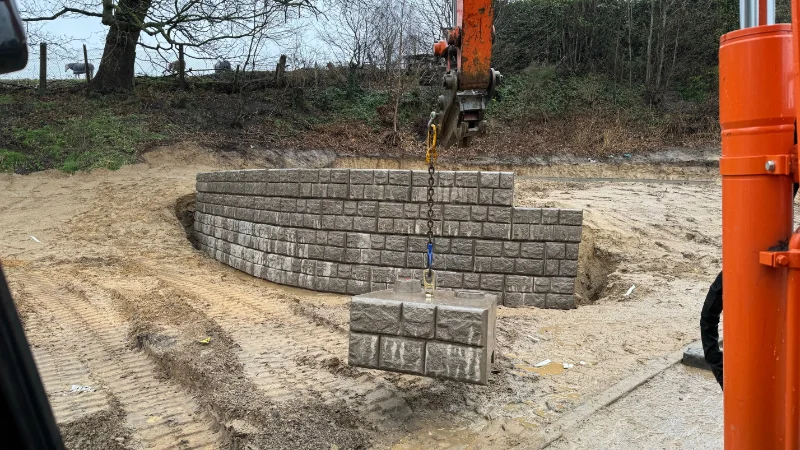 New Retainer-Rock® walling system keeps residents and property safe and secure